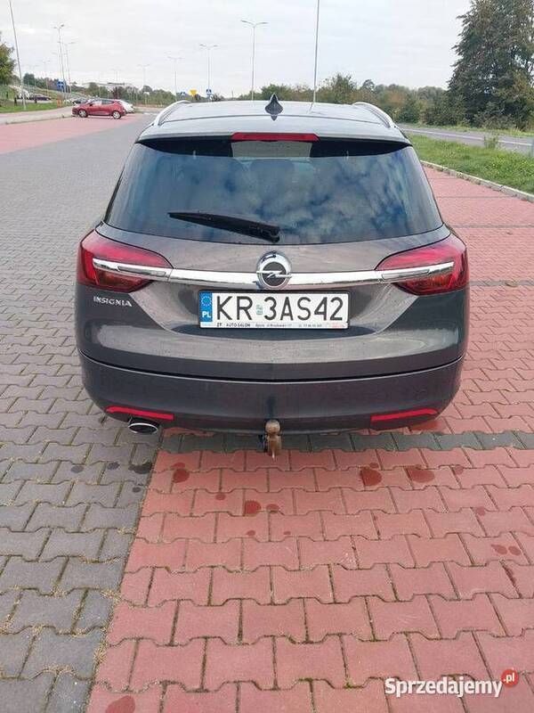 Używany Opel Insignia 170 KM (125 kW) 2016 Brązowy Sedan/Limuzyna