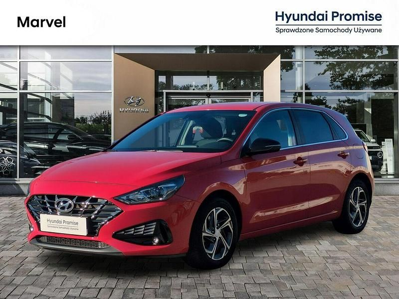 Czerwony Używany 2023 Hyundai i30 Hatchback | 69 900 zł (Dość drogi) - Obraz 1/4
