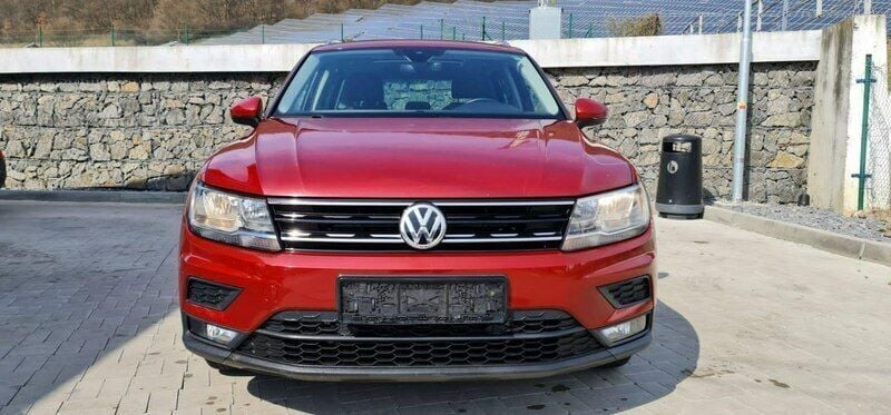 Używany VW Tiguan Highline 150 KM (110 kW) 2018 Czerwony SUV