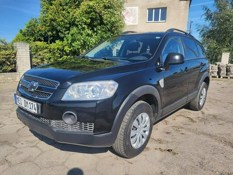 Czarny Używany 2008 Chevrolet Captiva SUV | 15 999 zł (Uczciwa cena) - Obraz 1/4