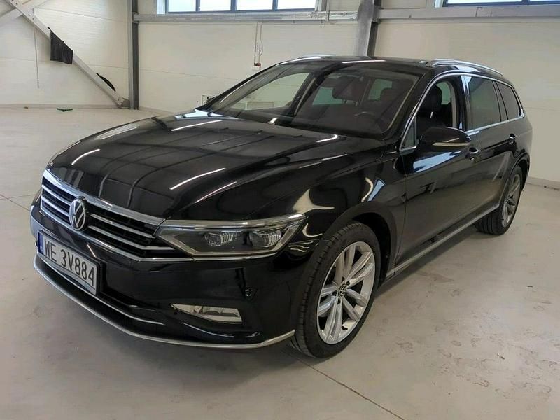 Używany VW Passat Elegance 200 KM (147 kW) 2021 Czarny (metalik) Kombi