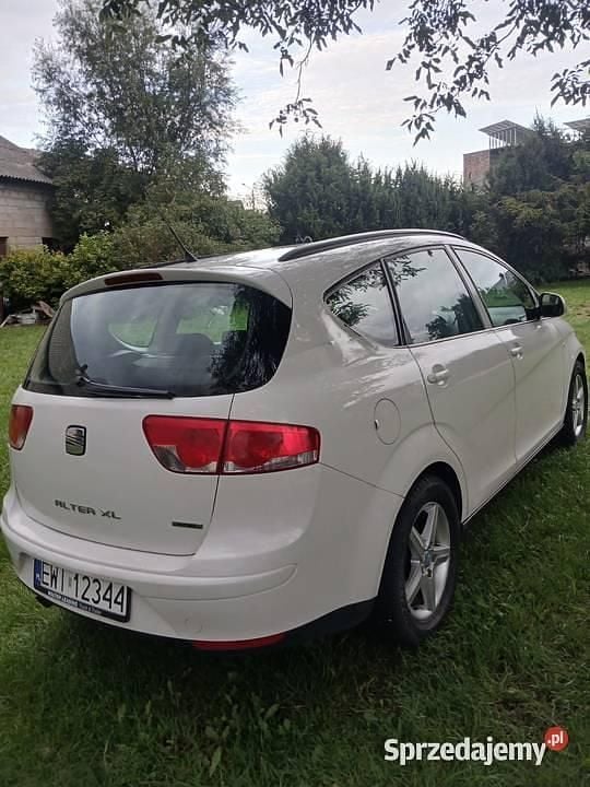 Używany 2013 Seat Altea XL Minivan | 15 600 zł (Uczciwa cena) - Obraz 1/4