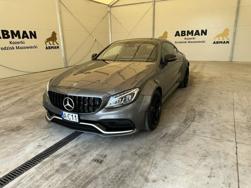 Szary Używany 2018 Mercedes C63 AMG AMG Coupe | 199 000 zł - Obraz 1/4