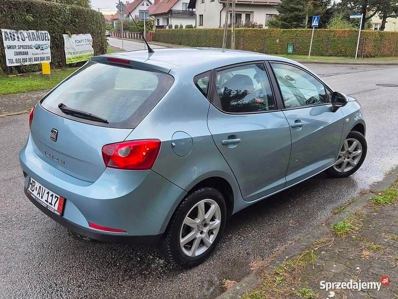 Używany Seat Ibiza 2009 Zielony Hatchback