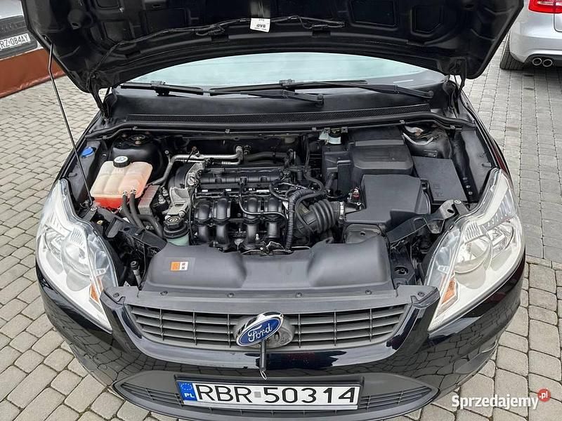 Używany Ford Focus 101 KM (74 kW) 2009 Czarny Kombi