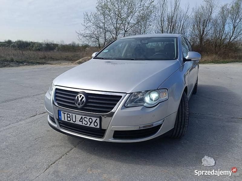 Używany VW Passat Comfortline 2009 Srebrny Sedan/Limuzyna