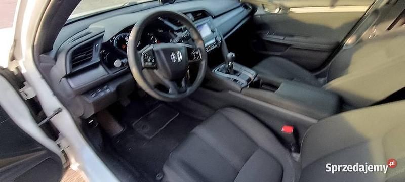 Używany Honda Civic 2017 Biały Hatchback