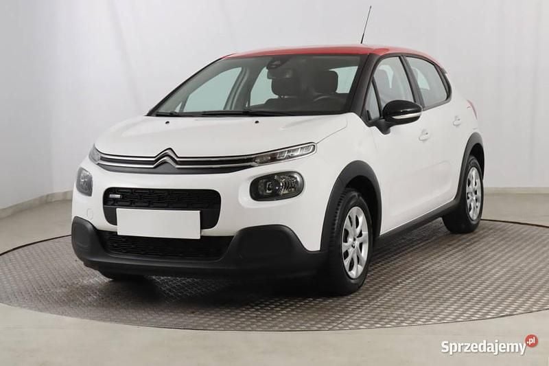 Używany Citroën C3 PureTech 2017 Biały Hatchback