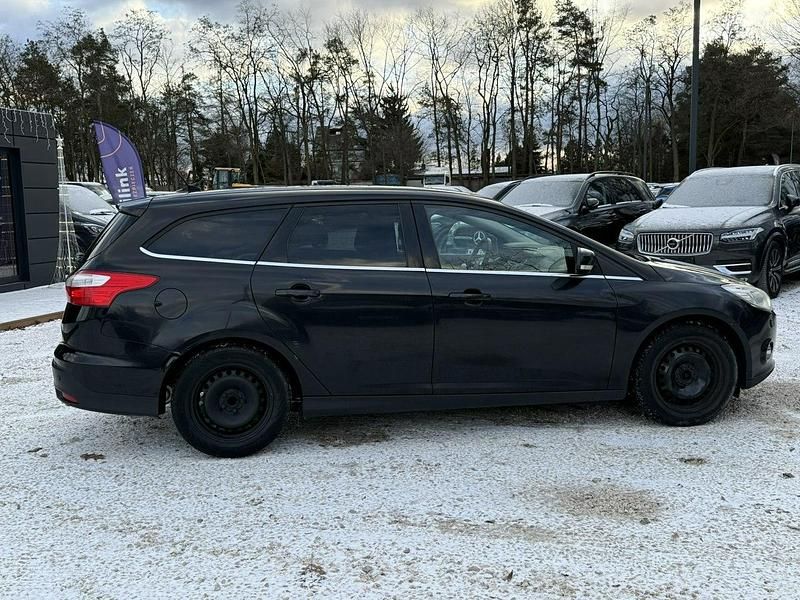 Używany Ford Focus 150 KM (110 kW) 2012 Czarny Kombi