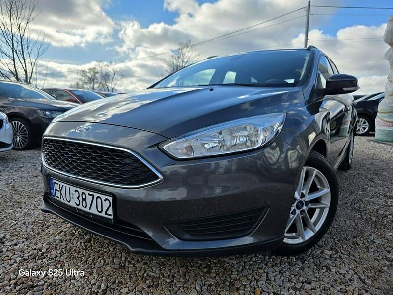 Używany Ford Focus 95 KM (69 kW) 2015 Szary (metalik, perła) Kombi