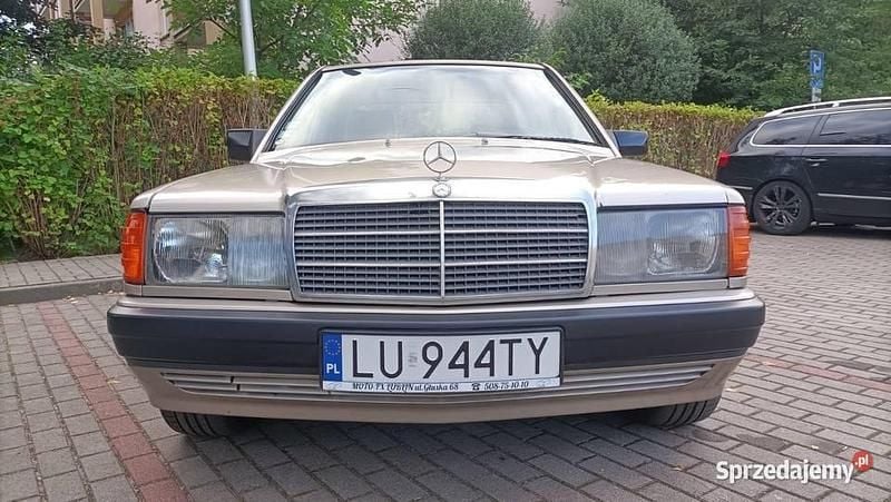 Używany 1990 Mercedes 190 Sedan/Limuzyna | 29 900 zł - Obraz 1/4