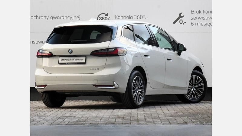Używany BMW 220 Active Tourer Luxury Line 156 KM (114 kW) 2022 Biel alpejska Minivan