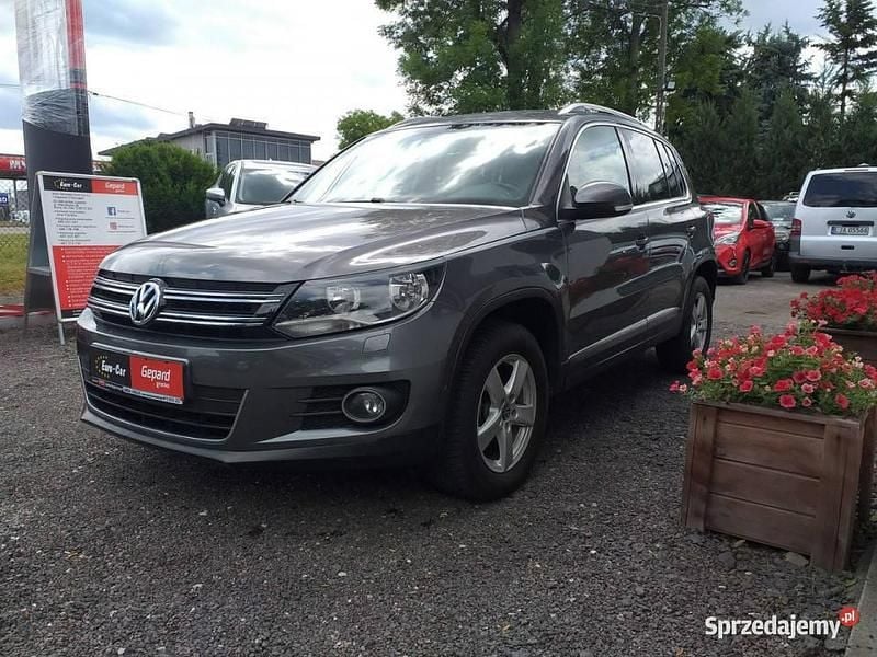Szary (metalik) Używany 2012 VW Tiguan SUV | 41 900 zł (Dobra cena) - Obraz 1/4