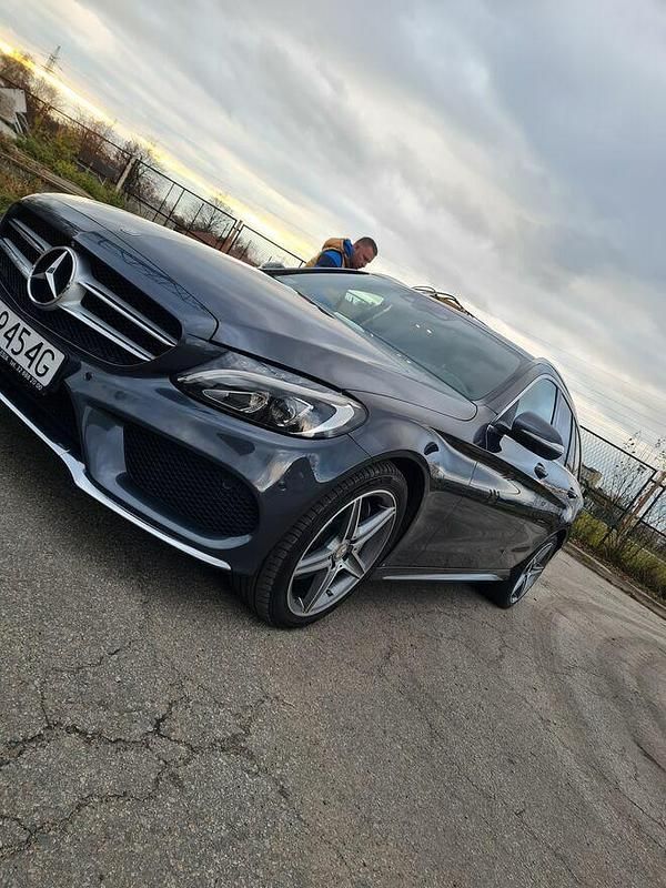 Szary Używany 2014 Mercedes C250 Kombi | 81 000 zł - Obraz 1/4