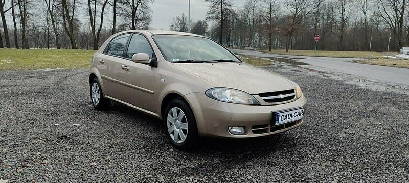 Używany Chevrolet Lacetti 2006 Brązowobeżowy Hatchback