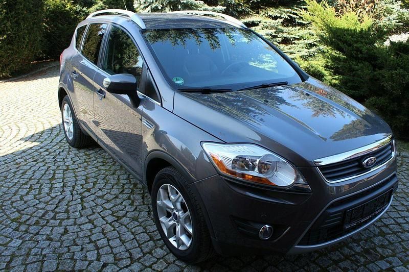 Używany Ford Kuga 140 KM (102 kW) 2012 Szary (metalik) SUV