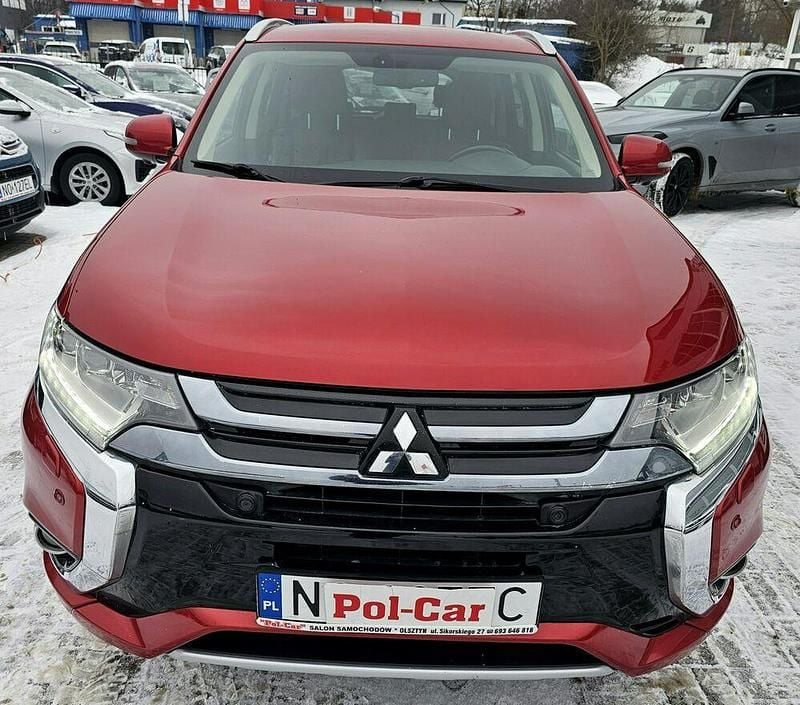Używany Mitsubishi Outlander 2016 Czerwony SUV