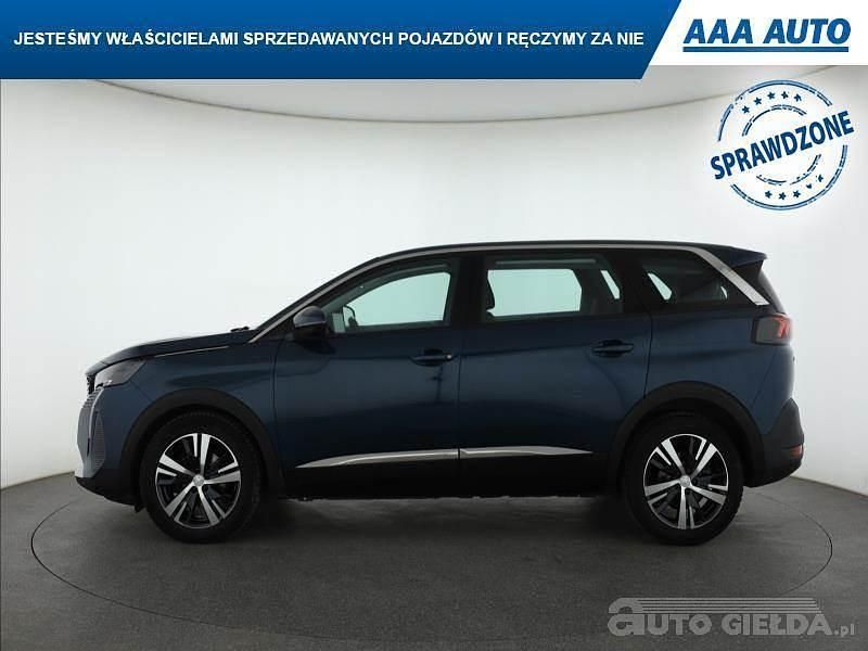 Używany Peugeot 5008 130 KM (95 kW) 2021 Błękitny SUV