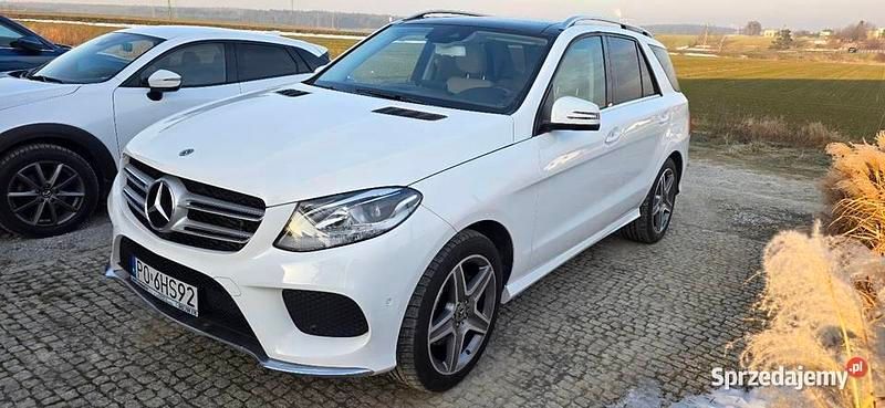 Biały Używany 2018 Mercedes GLE350 SUV | 149 999 zł - Obraz 1/4