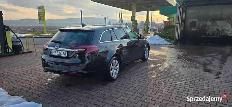 Używany Opel Insignia 170 KM (125 kW) 2016 Czarny Kombi