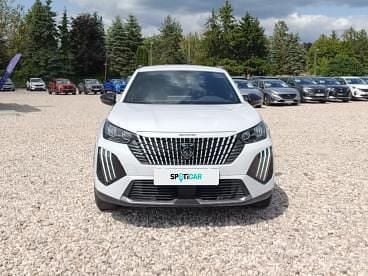 Używany Peugeot 2008 Allure 130 KM (95 kW) 2024 Biały SUV