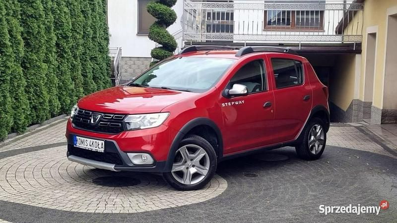 Używany Dacia Sandero Stepway 90 KM (66 kW) 2017 Bordowy (metalik) Hatchback