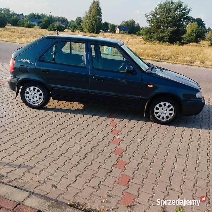 Grafitowy Używany 1999 Skoda Felicia Hatchback | 2300 zł (Super Cena) - Obraz 1/4