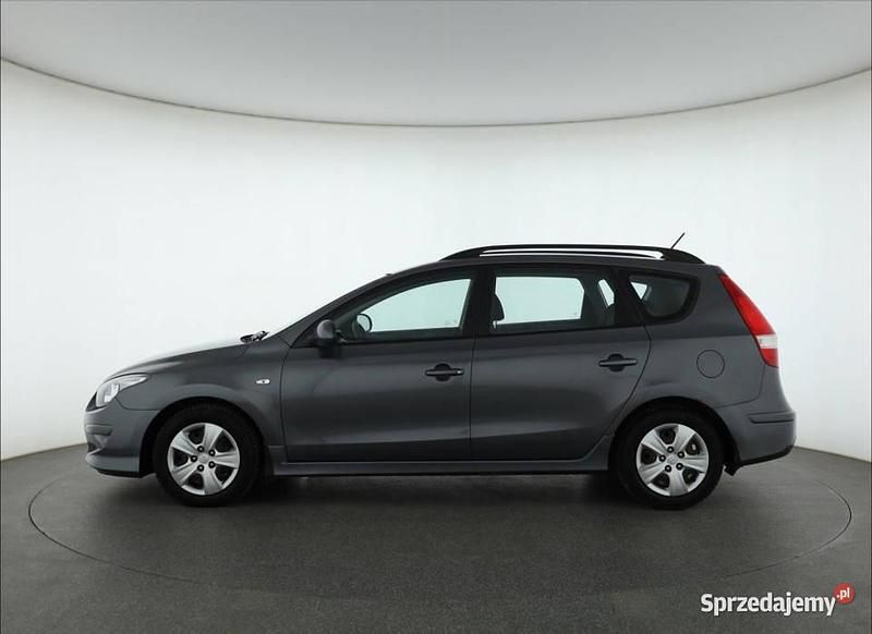 Używany Hyundai i30 2010 Szary Kombi