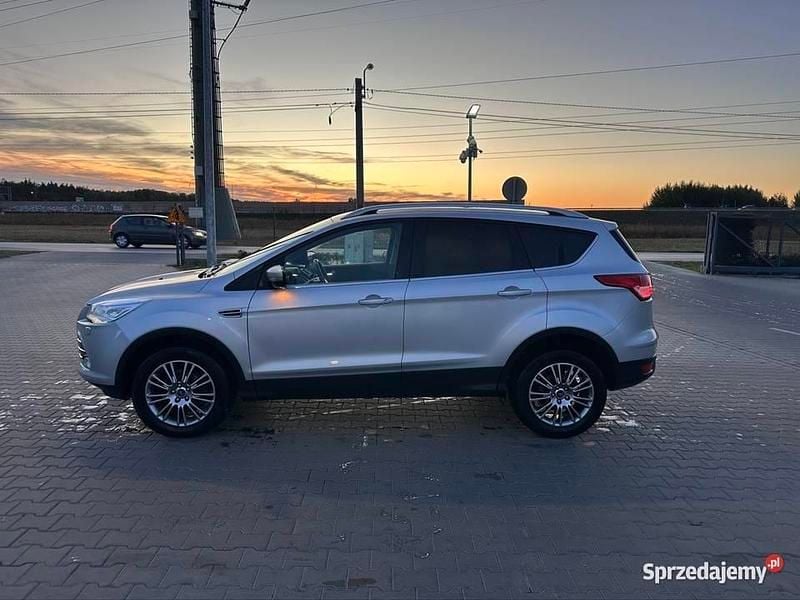 Używany Ford Kuga 2016 Srebrny SUV