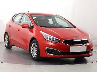 Czerwony Używany 2016 Kia Ceed Hatchback | 38 999 zł (Uczciwa cena) - Obraz 1/4