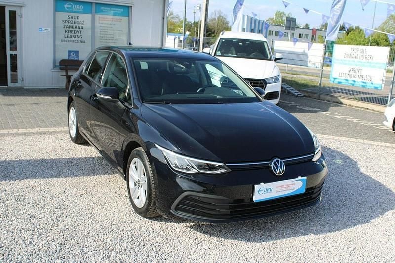 Używany VW Golf VIII 115 KM (84 kW) 2022 Czarny (metalik) Hatchback