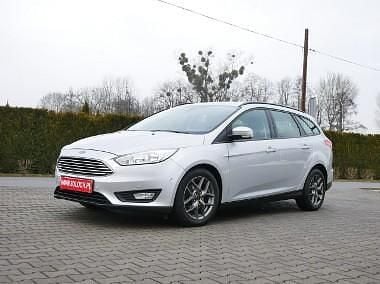 Używany Ford Focus 125 KM (91 kW) 2015 Srebrny Kombi