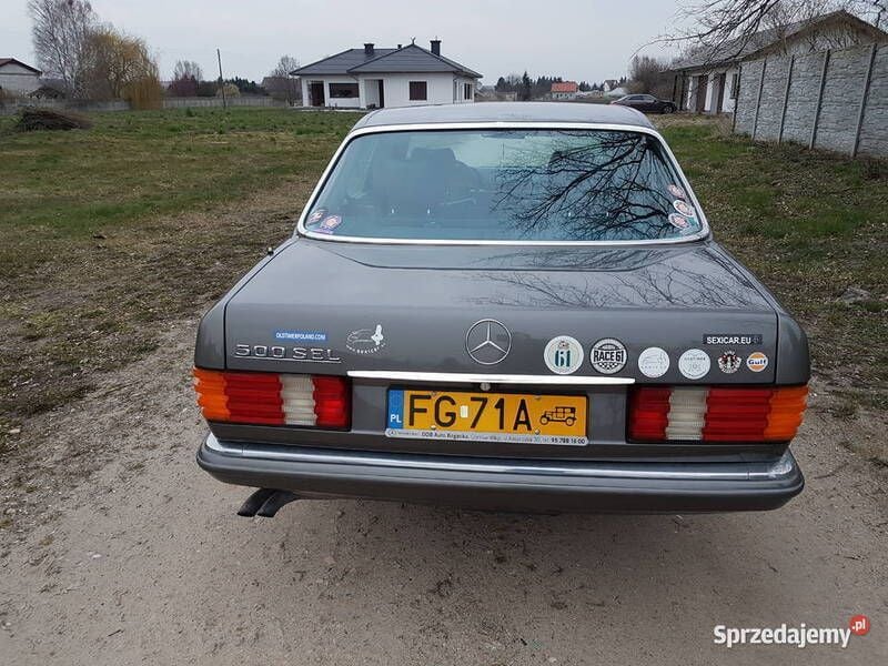 Używany Mercedes 500 1984 Grafitowy Sedan/Limuzyna