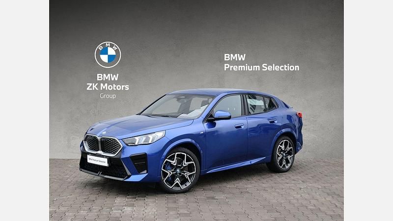 Niebieski portimao m metalizowany Używany 2024 BMW iX2 Comfort Edition SUV | 192 900 zł - Obraz 1/3