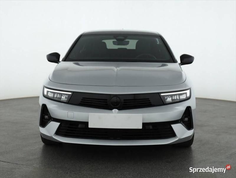 Srebrny Używany 2024 Opel Astra Kombi | 87 999 zł - Obraz 1/4