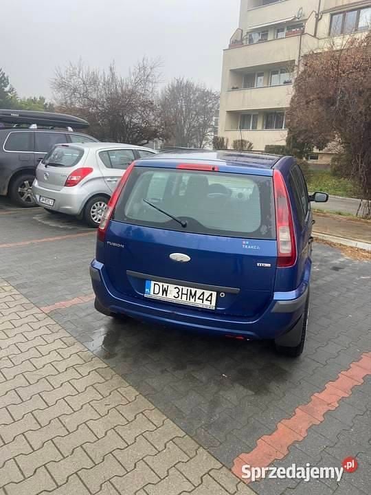 Używany Ford Fusion 2009 Granatowy Sedan/Limuzyna