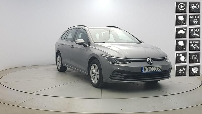 Szary Używany 2021 VW Golf VIII Life Kombi | 58 850 zł (Uczciwa cena) - Obraz 1/4