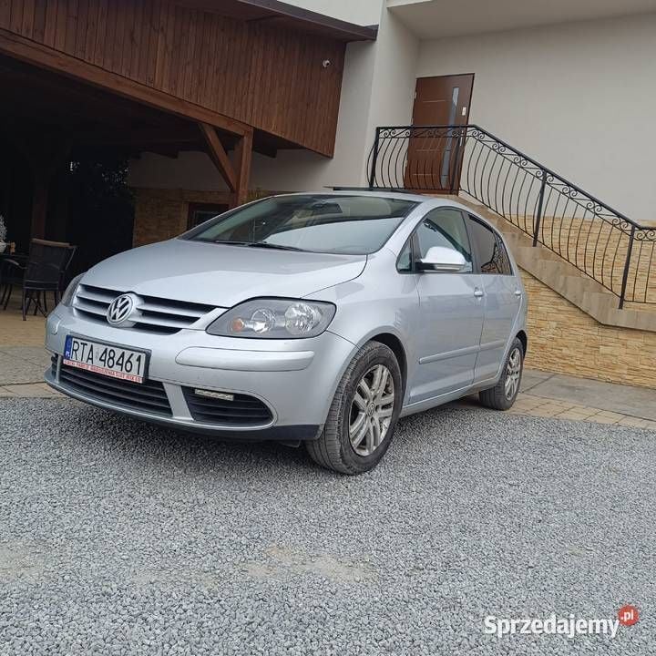 Używany 2008 VW Golf Plus Cross Minivan | 12 500 zł (Uczciwa cena) - Obraz 1/4