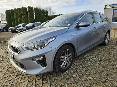 Używany Kia Ceed 136 KM (100 kW) 2021 Szary Hatchback