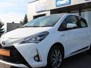 Inny kolor Używany 2017 Toyota Yaris Hybrid Hatchback | 45 900 zł (Uczciwa cena) - Obraz 1/4