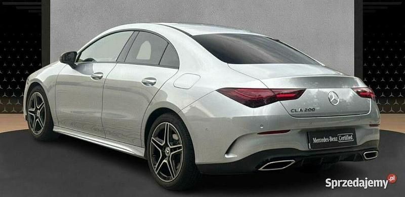 Używany Mercedes CLA200 163 KM (119 kW) 2024 Srebrny Coupe