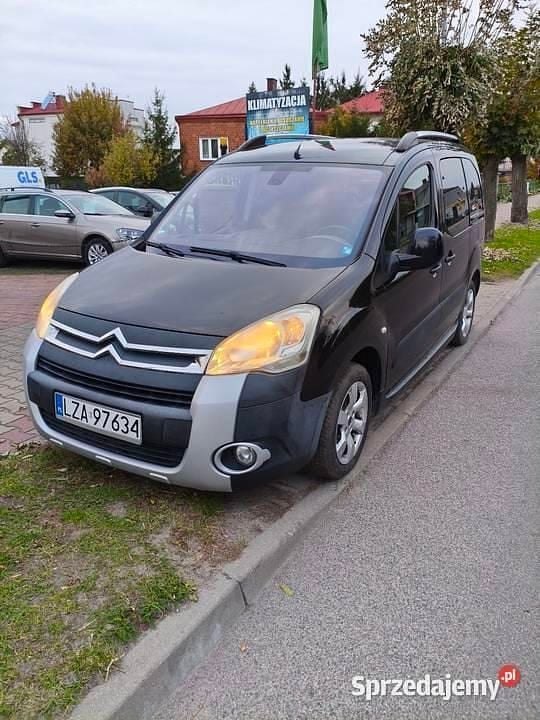 Czarny Używany 2011 Citroën Berlingo Minivan | 15 700 zł (Dobra cena) - Obraz 1/4