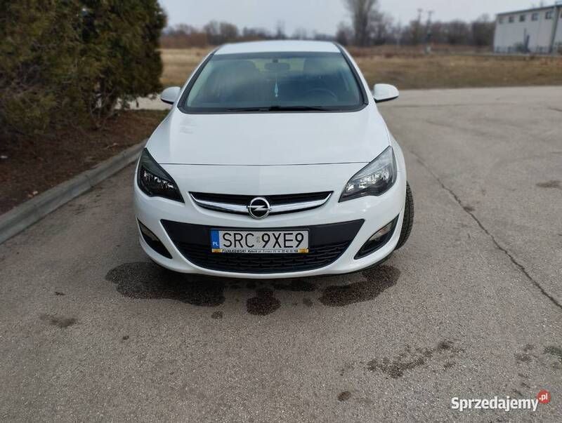 Używany Opel Astra 2018 Biały Sedan/Limuzyna