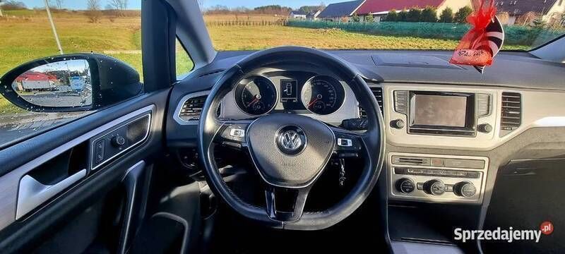 Używany VW Golf Sportsvan 110 KM (80 kW) 2014 Złoty Minivan