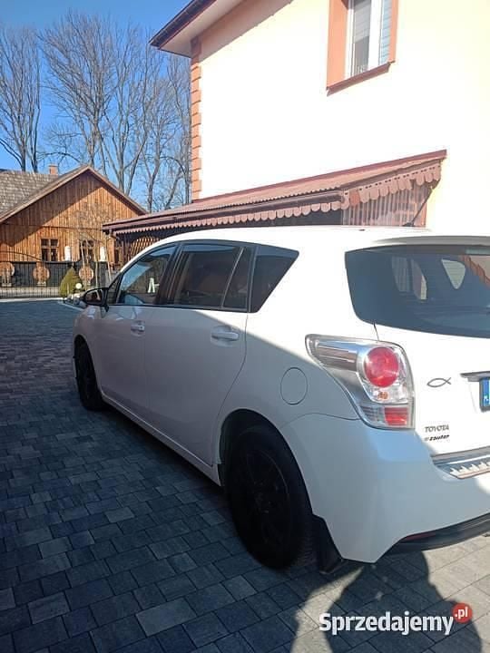 Używany 2013 Toyota Verso Minivan | 45 000 zł (Uczciwa cena) - Obraz 1/4