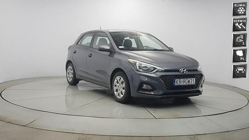 Używany Hyundai i20 Classic 75 KM (55 kW) 2018 Szary Hatchback