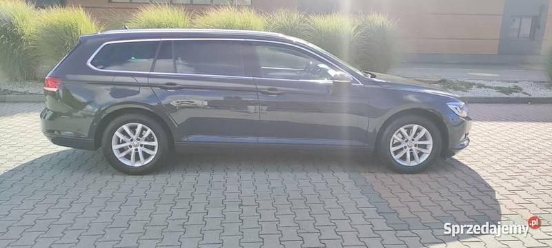 Używany 2018 VW Passat | 58 000 zł (Dobra cena) - Obraz 1/4