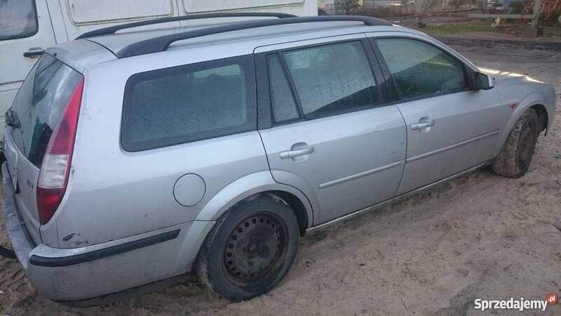 Używany Ford Mondeo 2003 Srebrny Sedan/Limuzyna