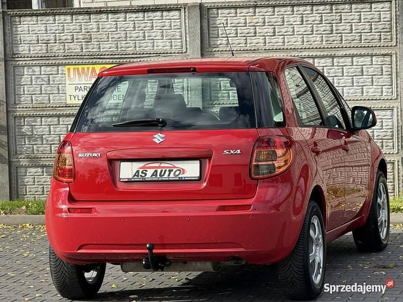 Używany Suzuki SX4 120 KM (88 kW) 2010 Czerwony Hatchback