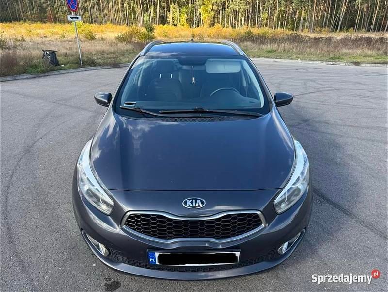 Szary Używany 2014 Kia Ceed 2 Kombi | 20 700 zł (Dobra cena) - Obraz 1/4